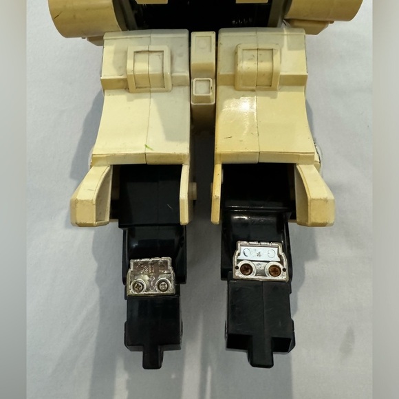 1994 Bandai Mighty Morphin Power Rangers White Tigerzord Action Figure - Picture 2 of 16